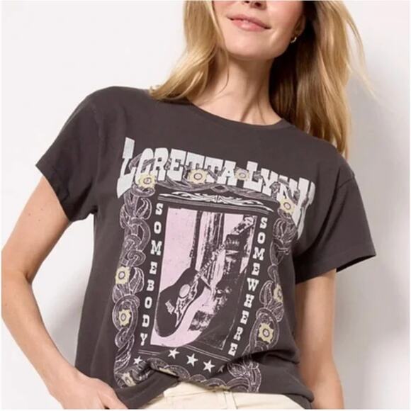 DAYDREAMER LA NWT Evereve Loretta Lynn Nashville Tenessee Graphic Tee // XS - Picture 2 of 10